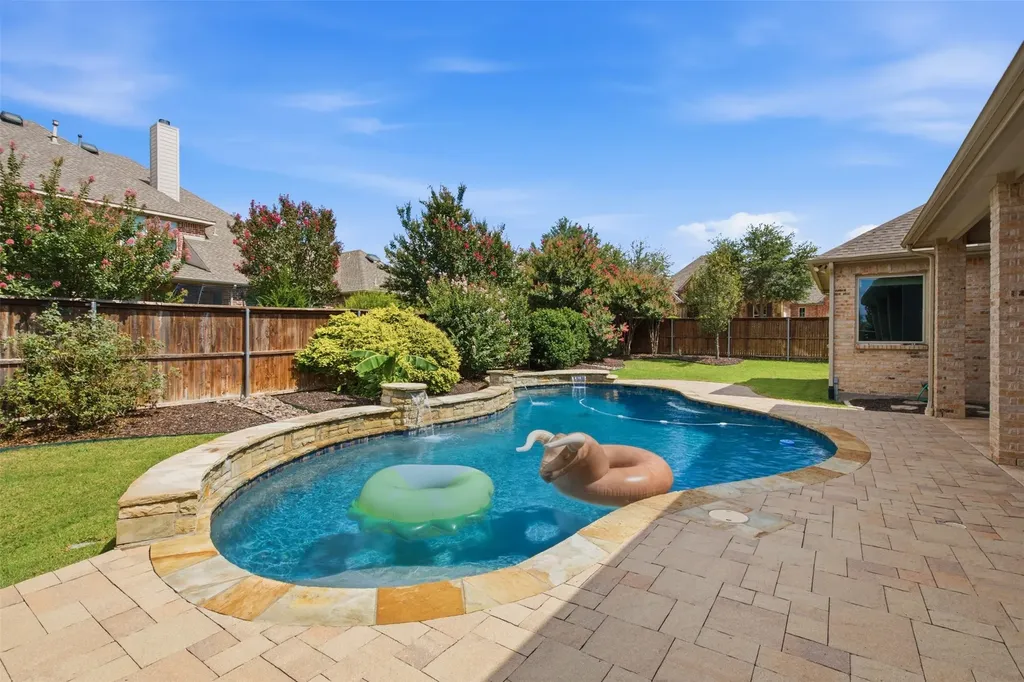 9155 Parson Drive Lantana TX 76226