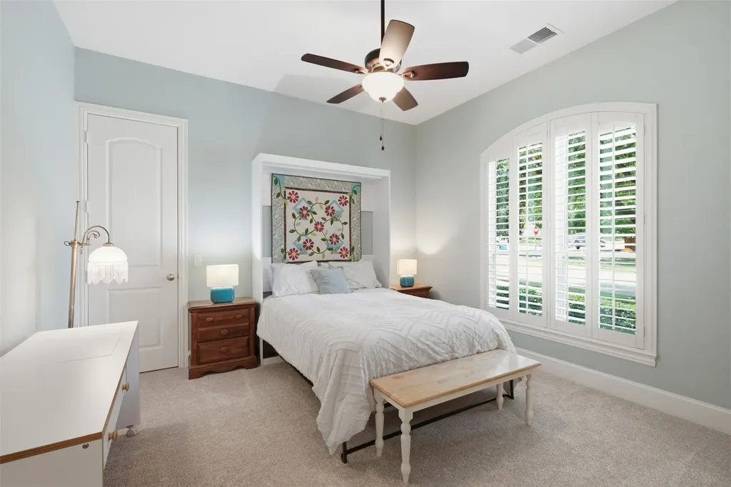 9155 Parson Drive Lantana TX 76226