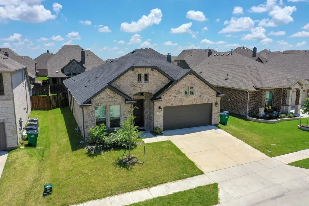 825 Allison Drive Fate TX 75087