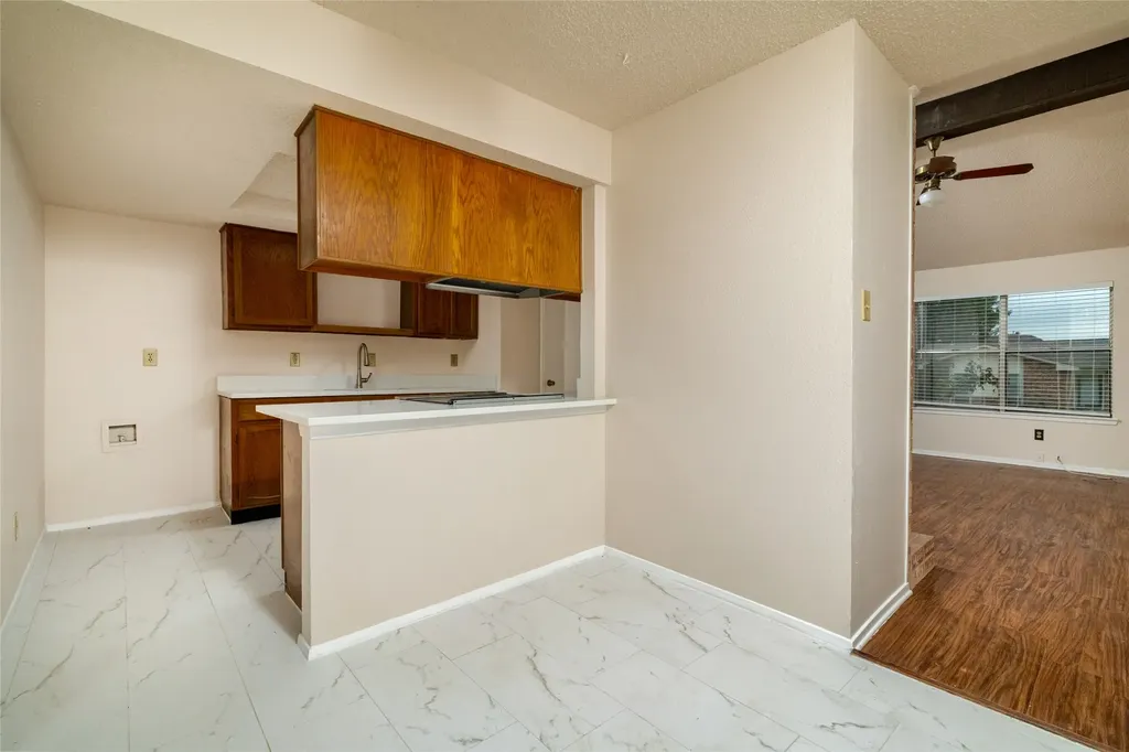 6410 Springfield Drive Arlington TX 76016
