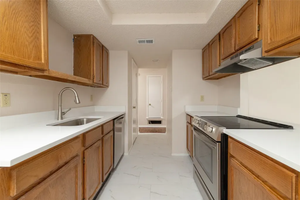 6410 Springfield Drive Arlington TX 76016