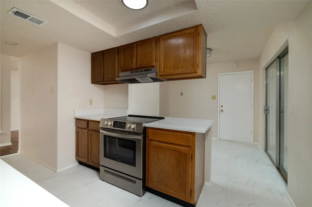 6410 Springfield Drive Arlington TX 76016