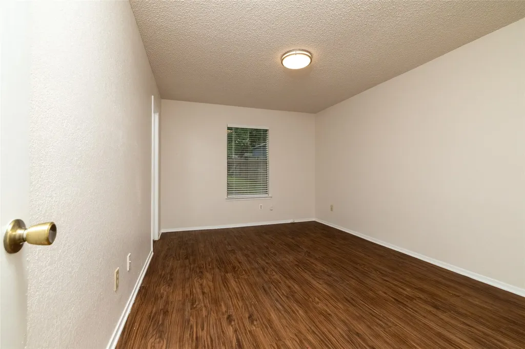 6410 Springfield Drive Arlington TX 76016