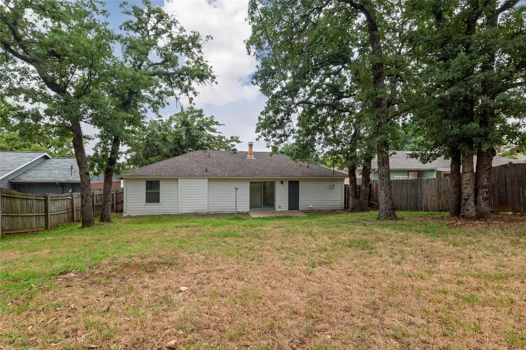 6410 Springfield Drive Arlington TX 76016