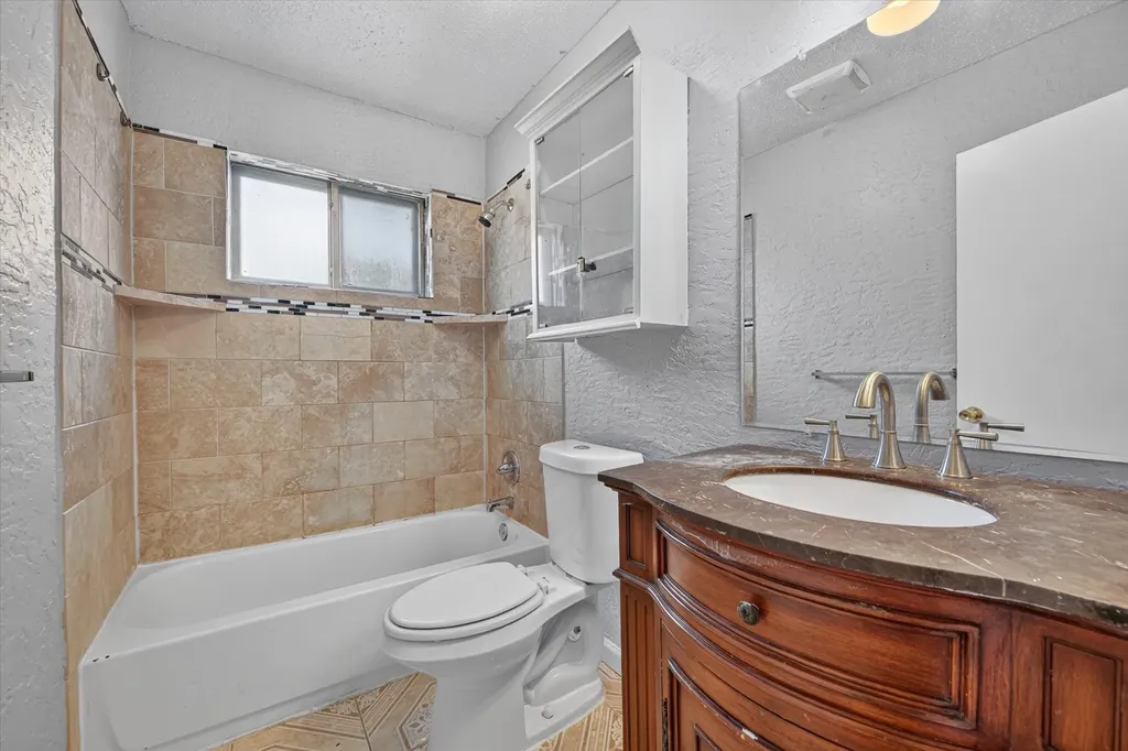 210 Nettletree Street Arlington TX 76018
