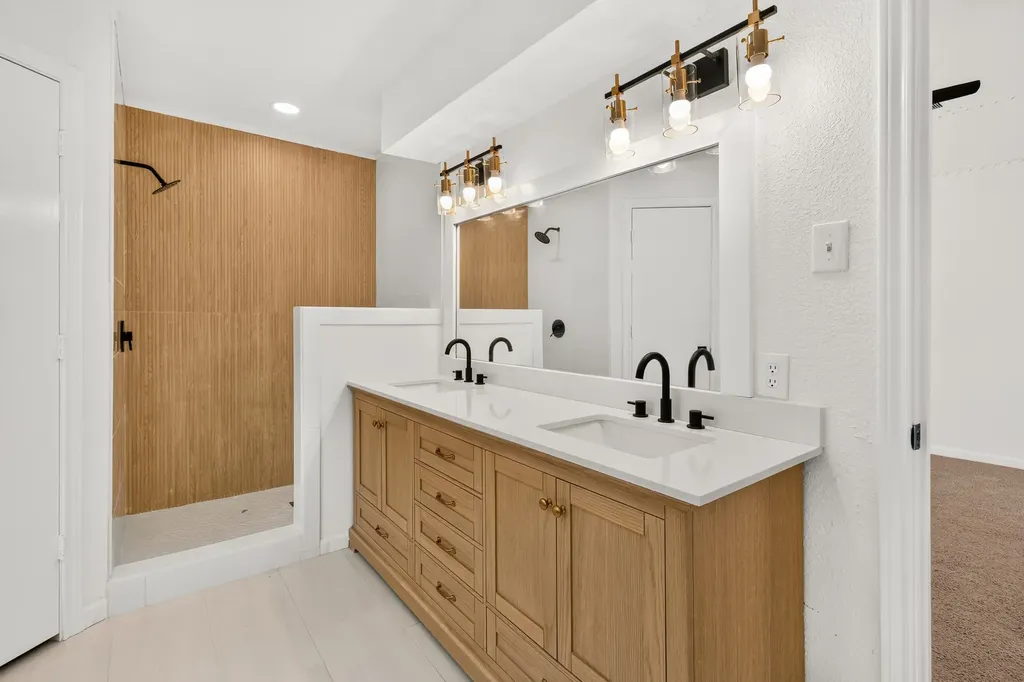 1724 Cordoba Court Plano TX 75074