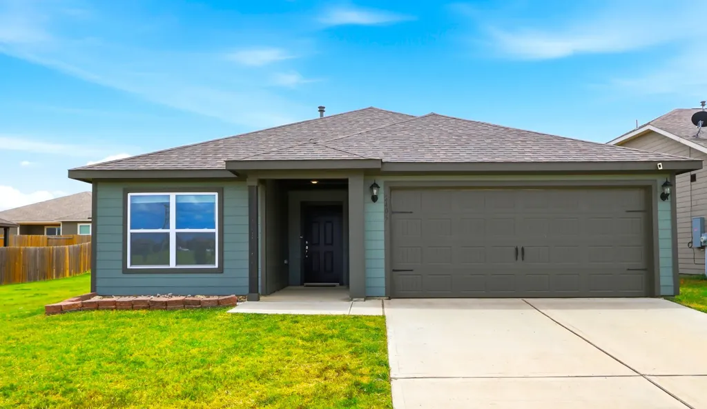 2405 Stillwater Drive Ponder TX 76259