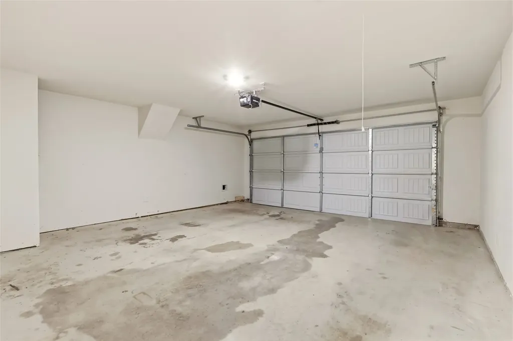 2405 Stillwater Drive Ponder TX 76259