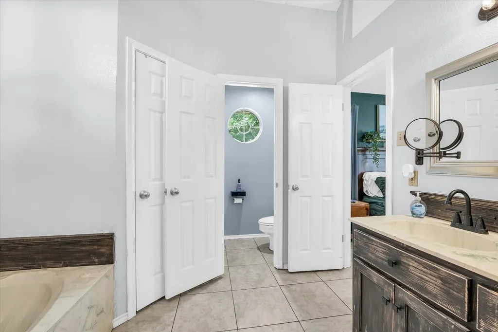 907 Dogwood Street Robinson TX 76706