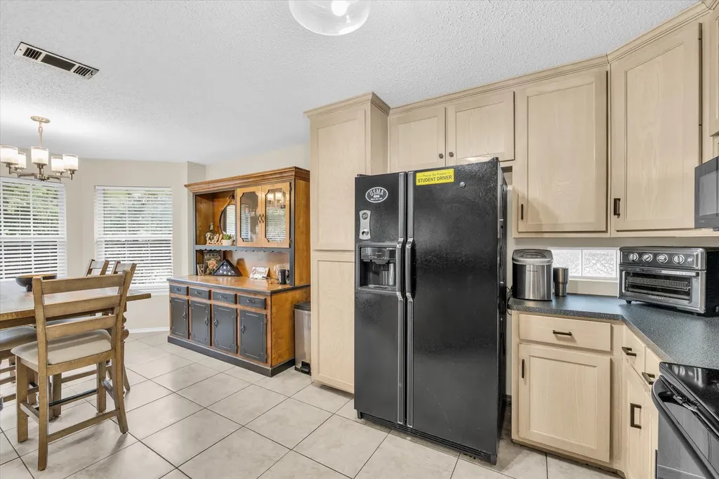 907 Dogwood Street Robinson TX 76706