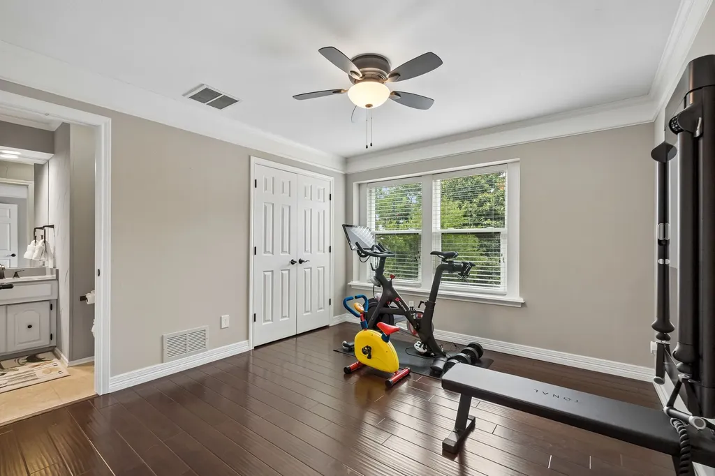 5706 Buffridge Trail Dallas TX 75252