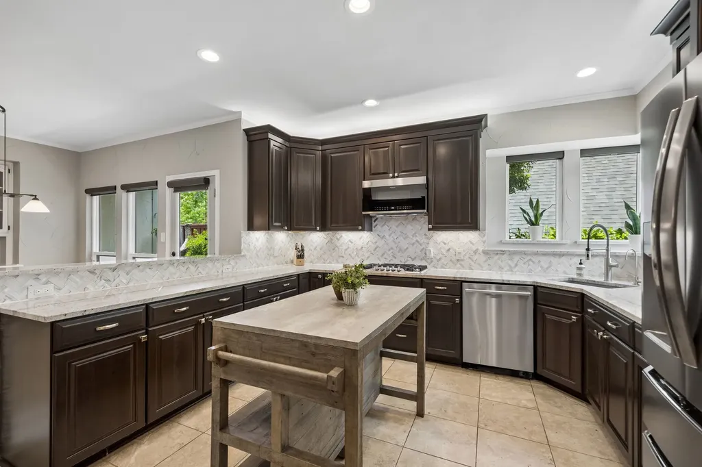 5706 Buffridge Trail Dallas TX 75252