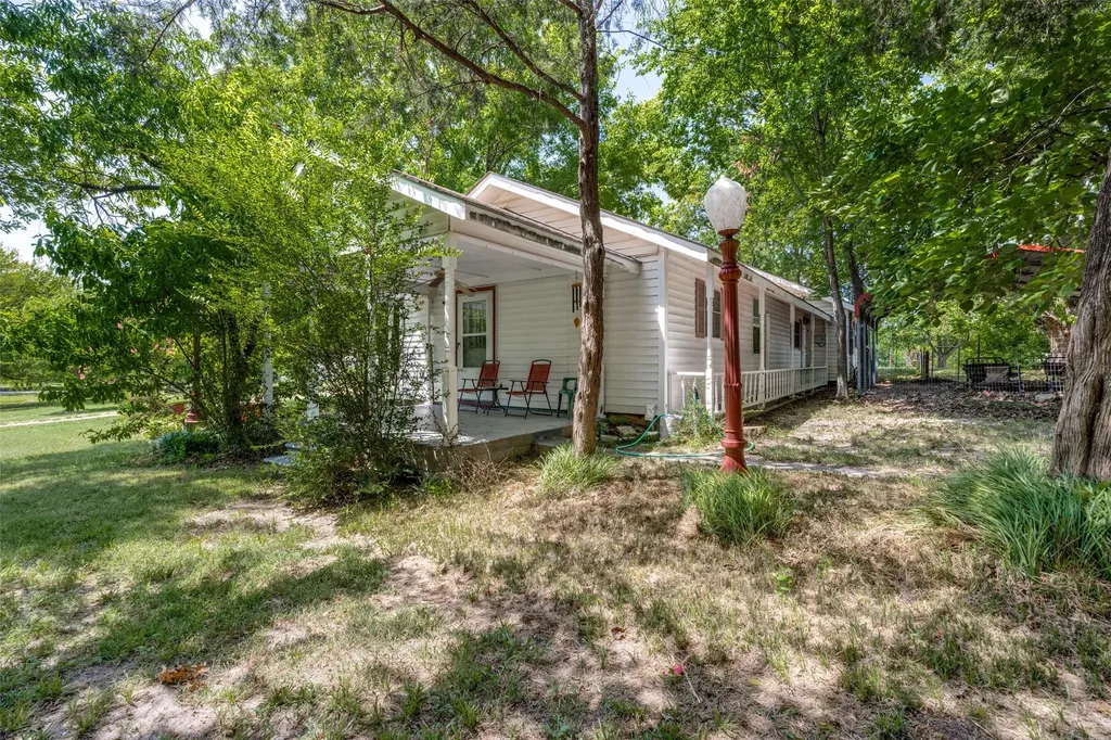 402 Jones Street Tom Bean TX 75489