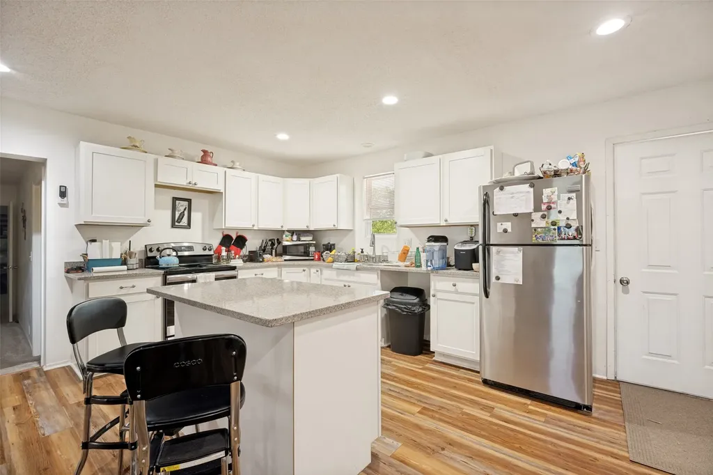 402 Jones Street Tom Bean TX 75489