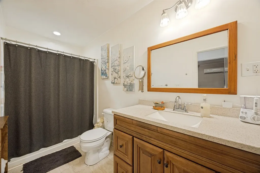 402 Jones Street Tom Bean TX 75489