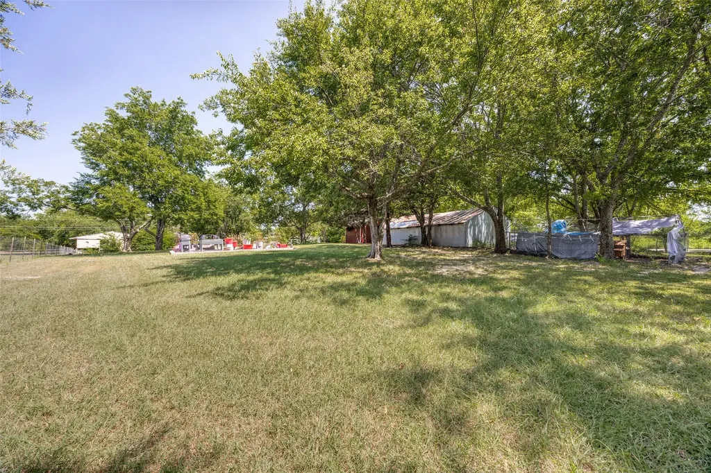 402 Jones Street Tom Bean TX 75489