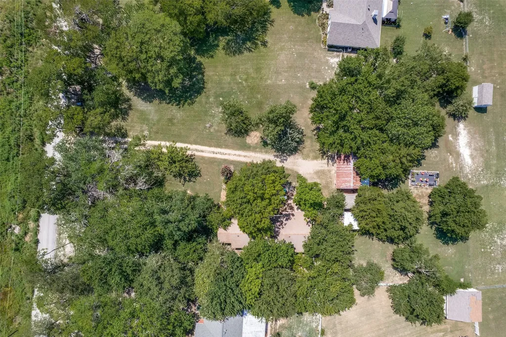 402 Jones Street Tom Bean TX 75489