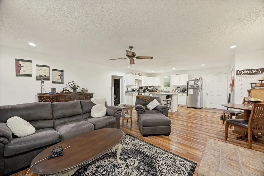 402 Jones Street Tom Bean TX 75489