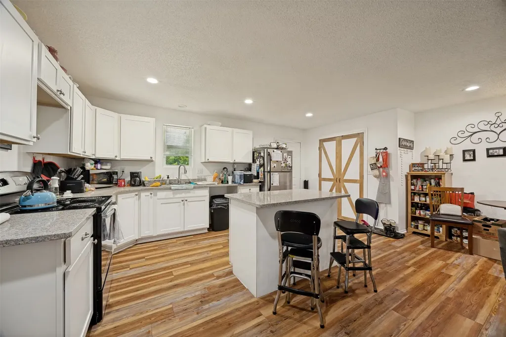 402 Jones Street Tom Bean TX 75489