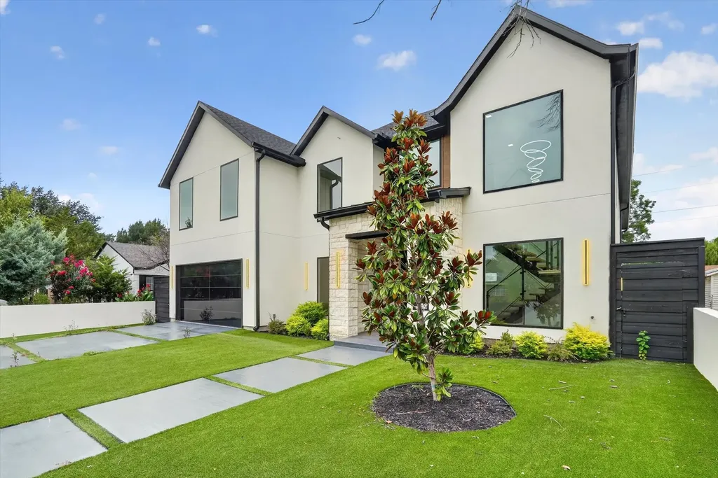 3819 Wemdon Drive Dallas TX 75220
