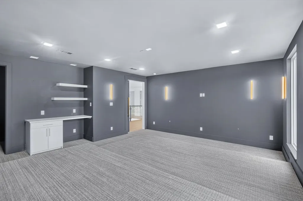 3819 Wemdon Drive Dallas TX 75220