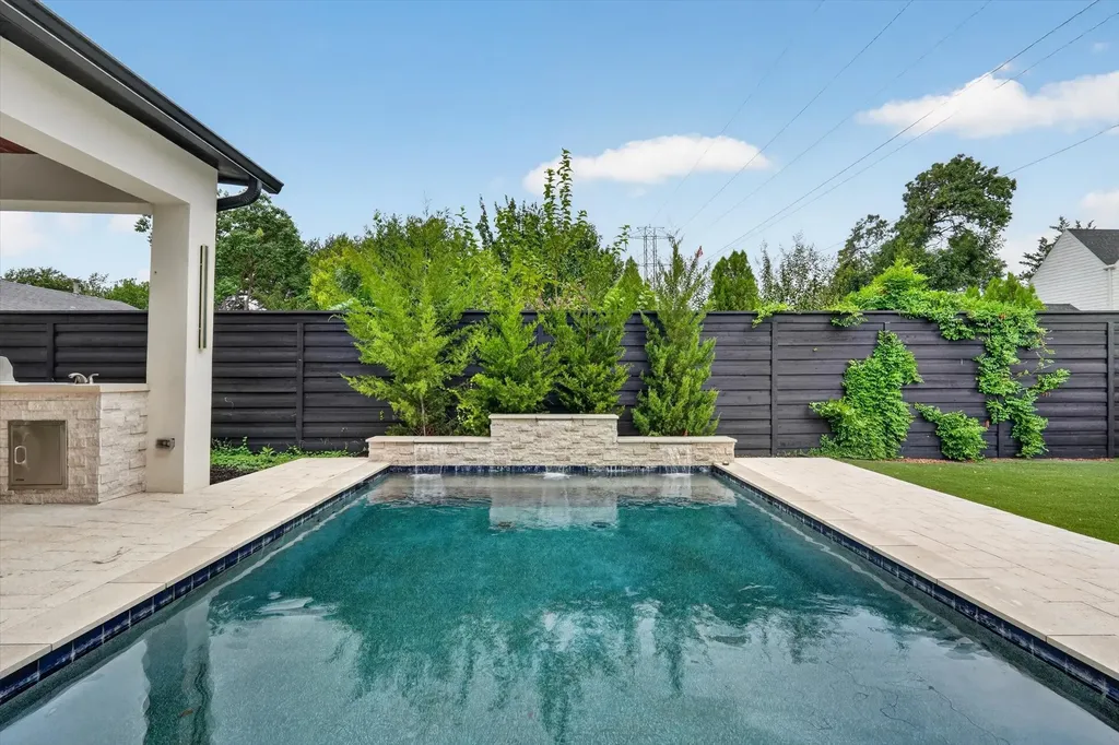 3819 Wemdon Drive Dallas TX 75220