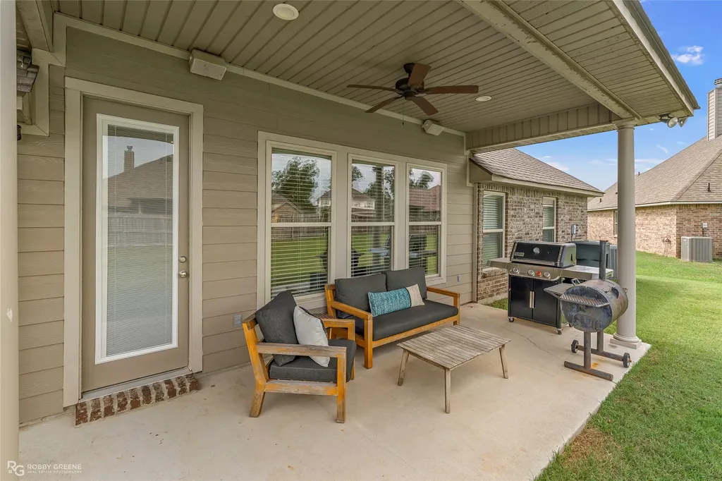 307 Nandina Drive Bossier City LA 71112