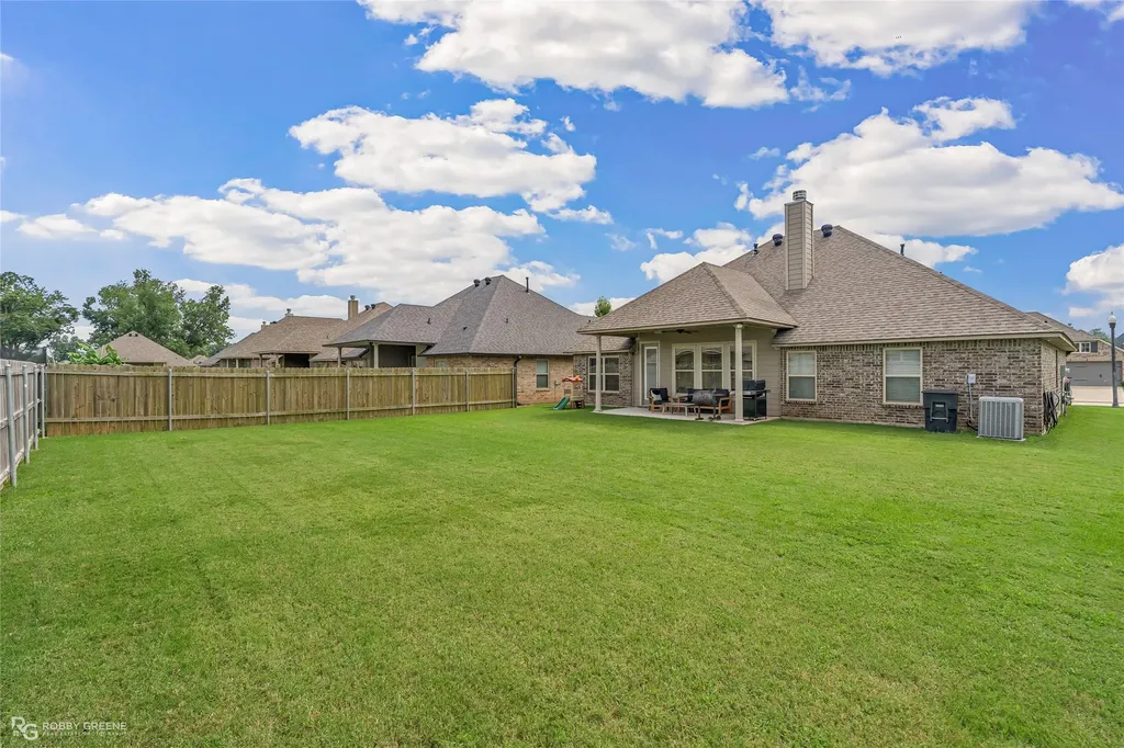 307 Nandina Drive Bossier City LA 71112