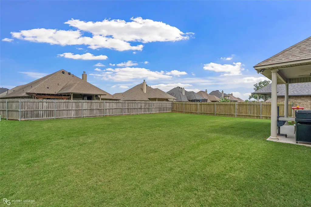 307 Nandina Drive Bossier City LA 71112