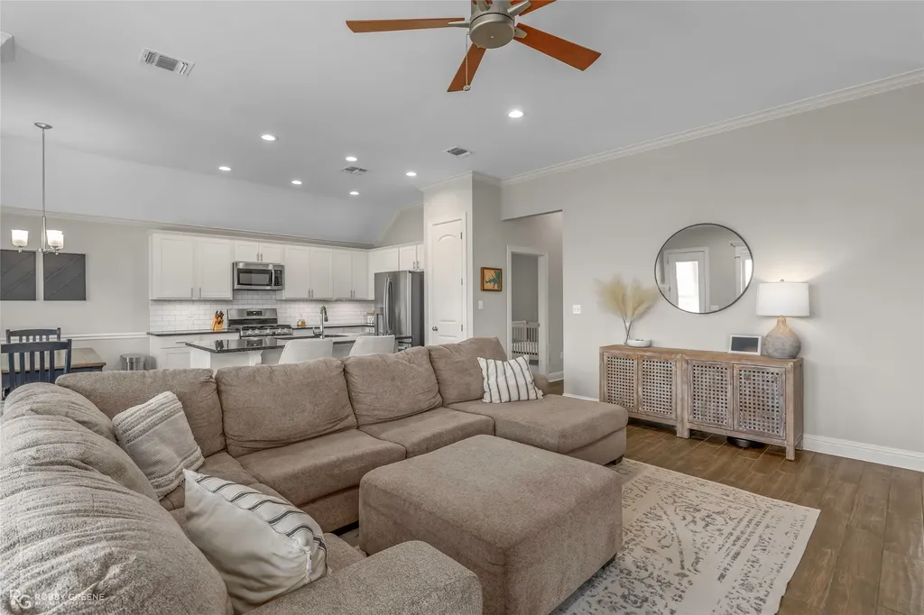 307 Nandina Drive Bossier City LA 71112