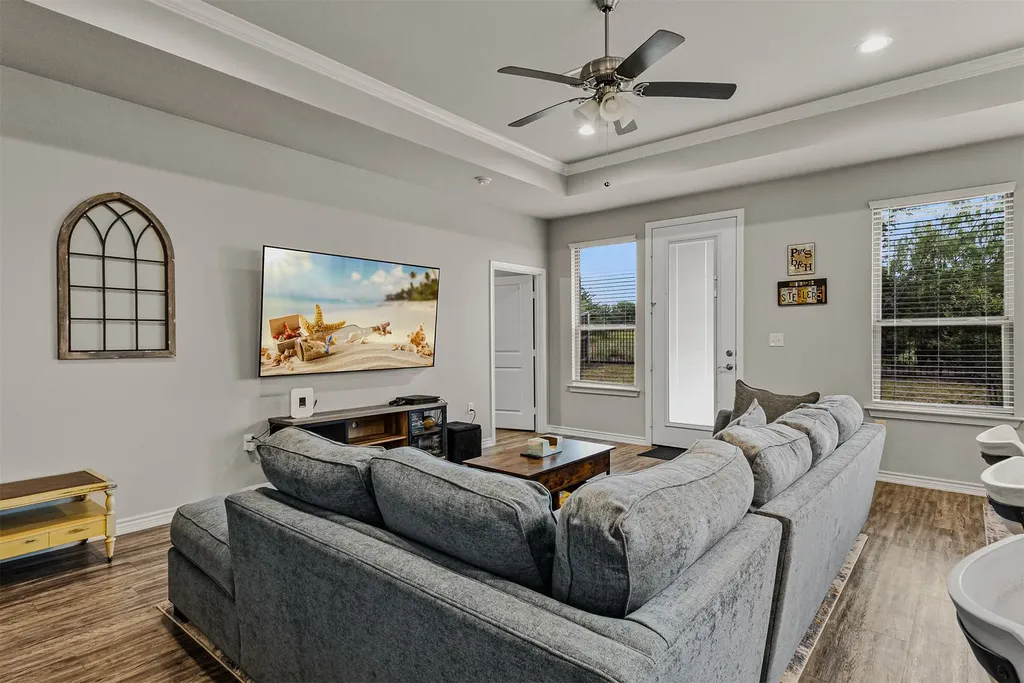 350 Preston Road Mabank TX 75147