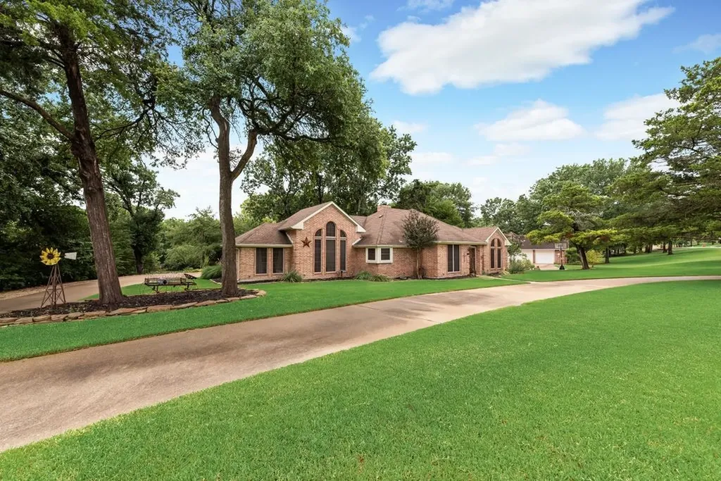 602 Creek View Circle Ovilla TX 75154