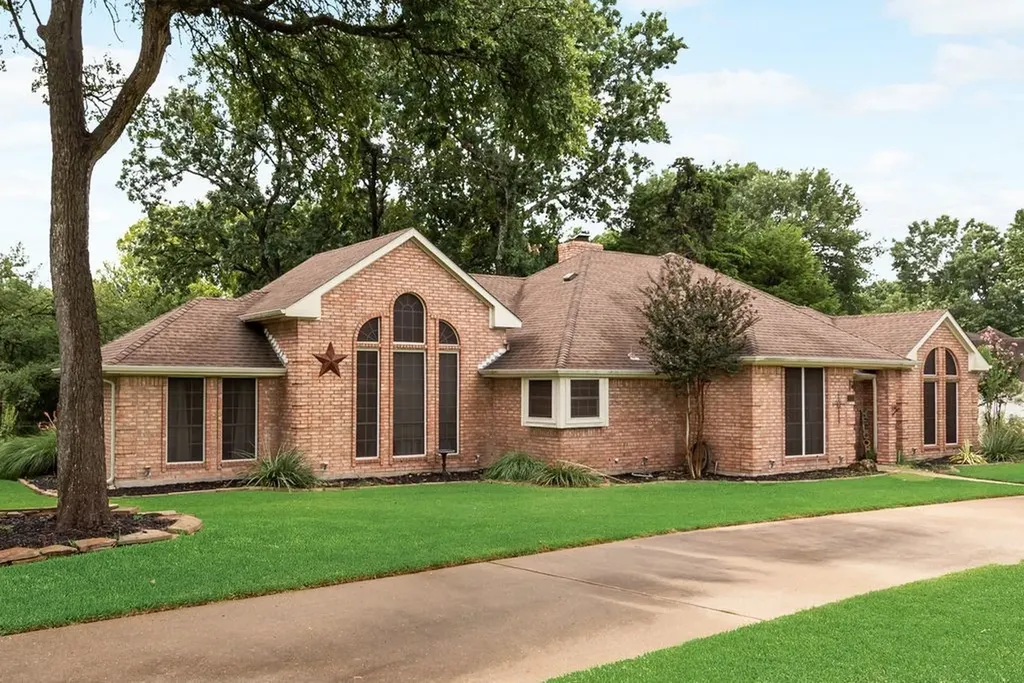 602 Creek View Circle Ovilla TX 75154