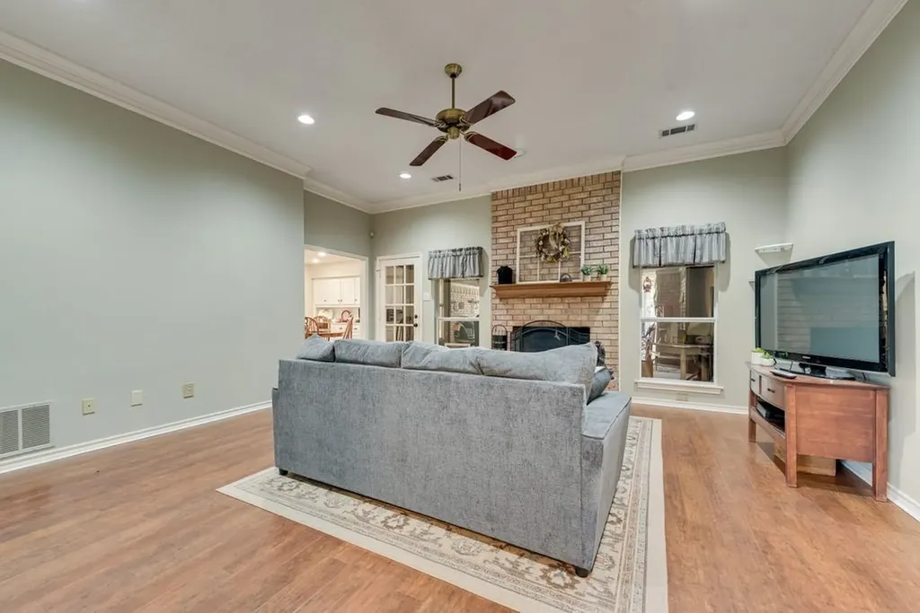 602 Creek View Circle Ovilla TX 75154