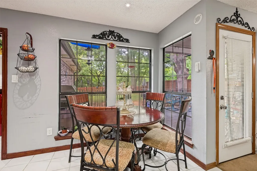 2904 Pitkin Drive Arlington TX 76006