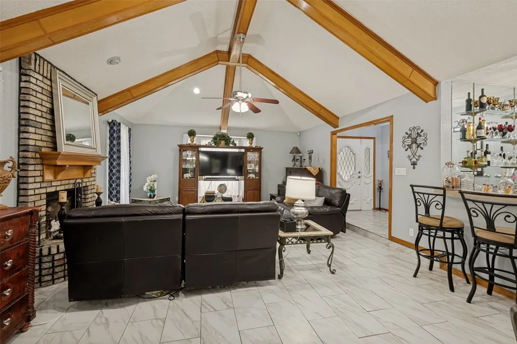 2904 Pitkin Drive Arlington TX 76006