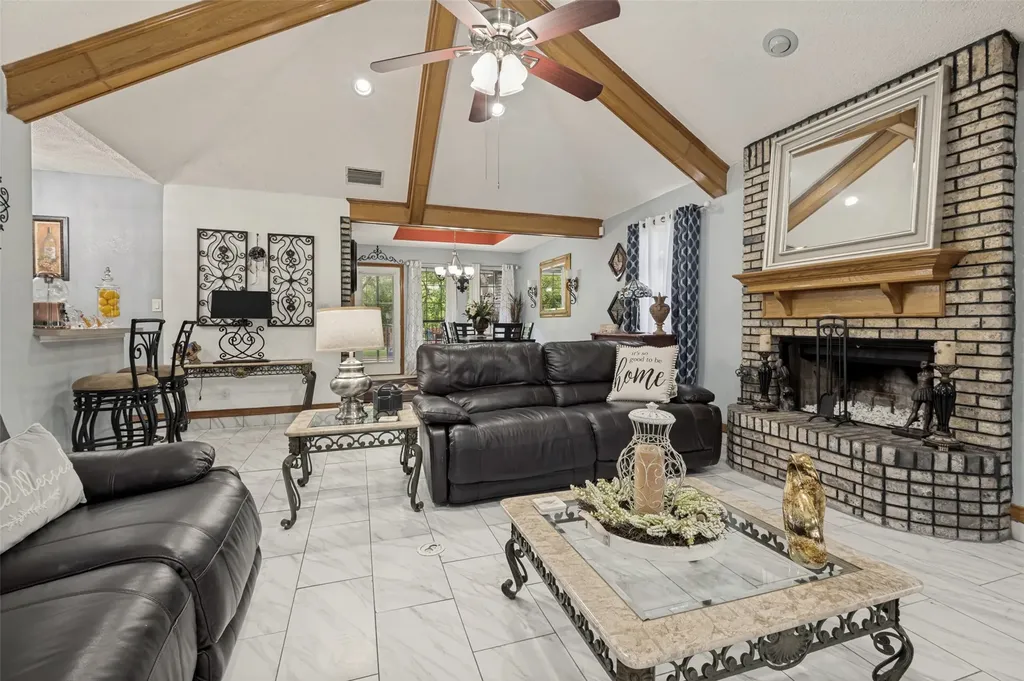2904 Pitkin Drive Arlington TX 76006