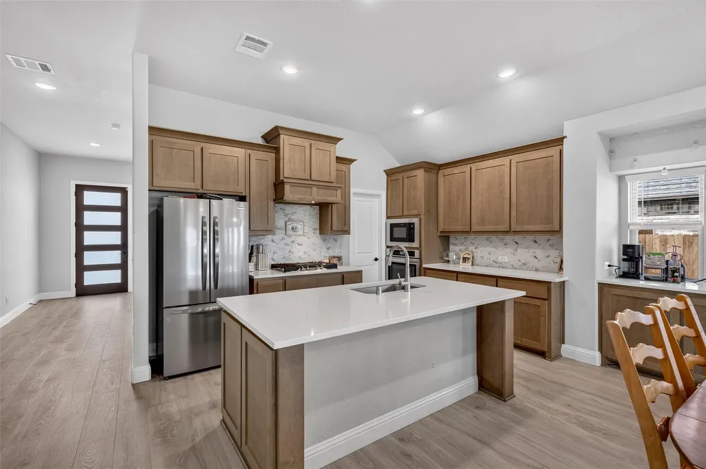 208 Shady Bank Way Nevada TX 75173