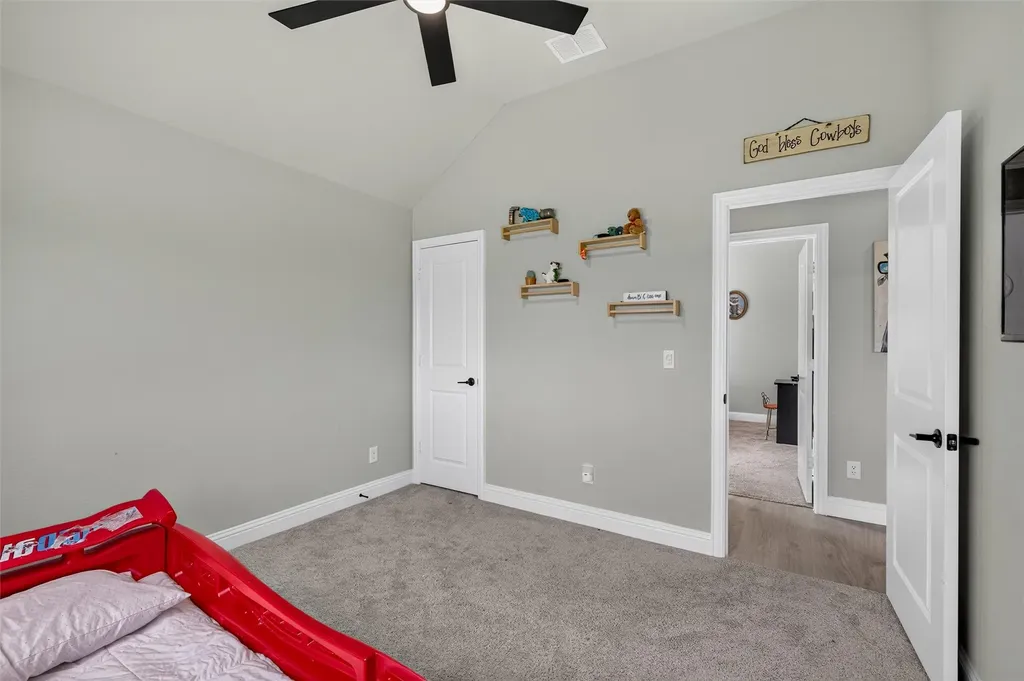 208 Shady Bank Way Nevada TX 75173