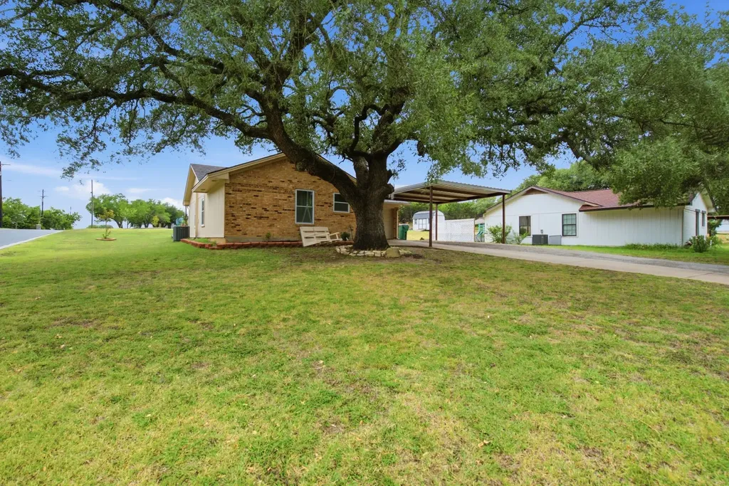 701 Van Winkle Street Weatherford TX 76086