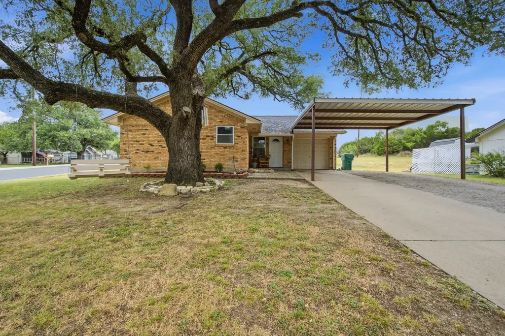 701 Van Winkle Street Weatherford TX 76086