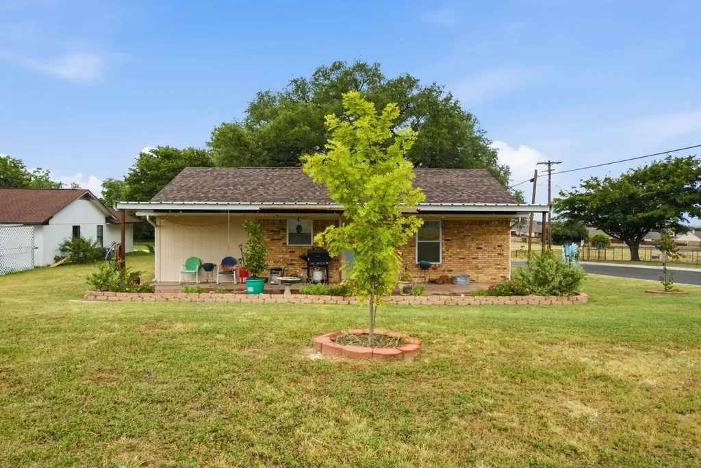 701 Van Winkle Street Weatherford TX 76086