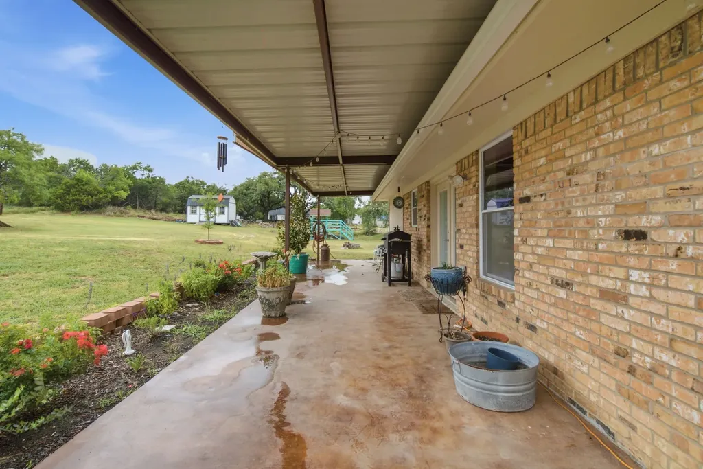 701 Van Winkle Street Weatherford TX 76086