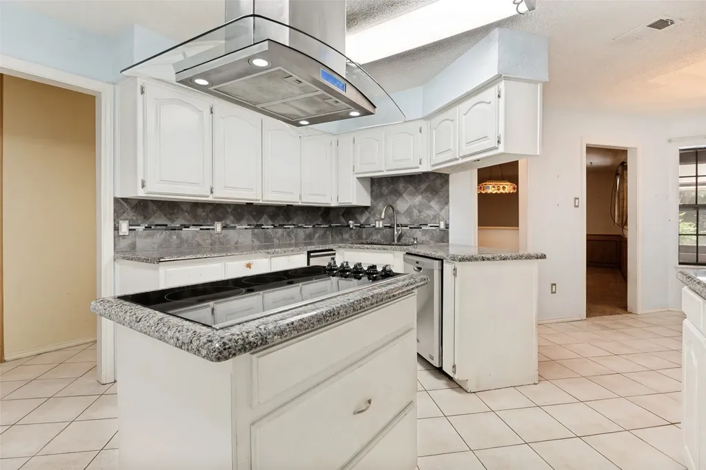 3701 Ashbury Lane Bedford TX 76021