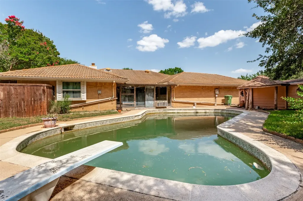 3701 Ashbury Lane Bedford TX 76021