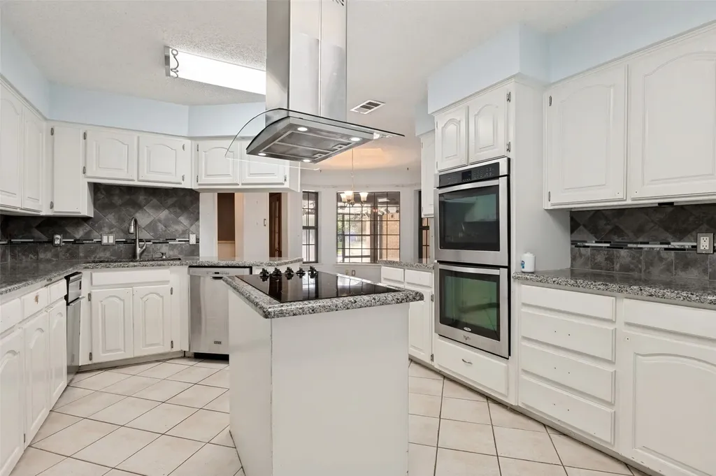 3701 Ashbury Lane Bedford TX 76021