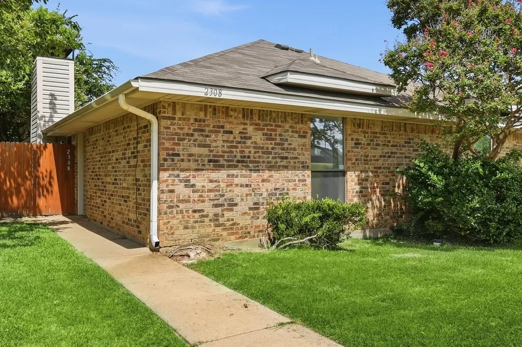 2308 Carol Good Lane Carrollton TX 75006