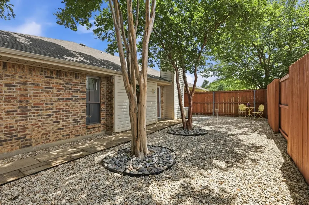 2308 Carol Good Lane Carrollton TX 75006