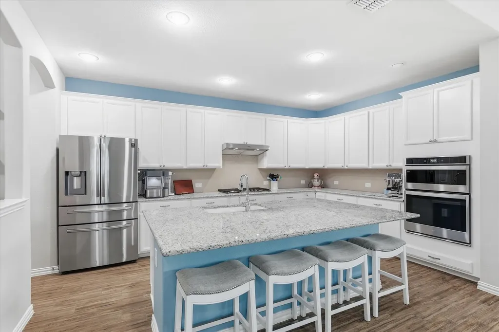825 Crest Breeze Drive Fort Worth TX 76052