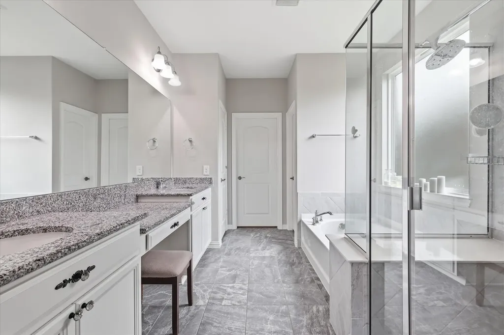 825 Crest Breeze Drive Fort Worth TX 76052